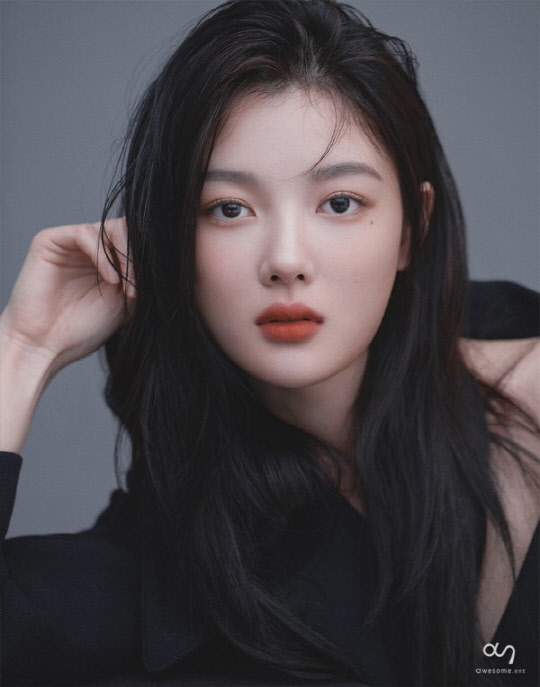김유정  어썸이엔티 제공